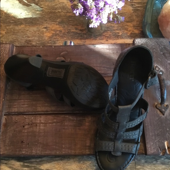 Born Heels - Picture 3 of 3